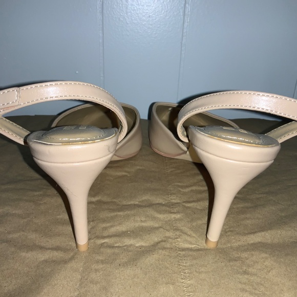 Cynthia Rowley Petula tan Slingback heels Sz 8M  pointed toe - Picture 4 of 7